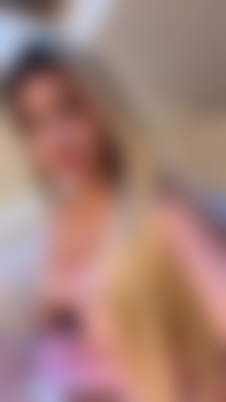 Escorts Hertfordshire St. Albans - Photos for Party girls Maya petit 🇧🇷🥂